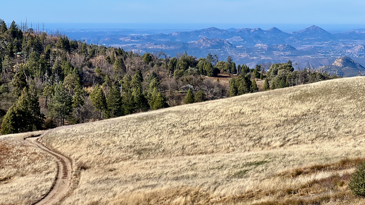 A Breath of Adventure: Saturday Morning Exploration on Milk Ranch Road and Middle Peak Loop Trail