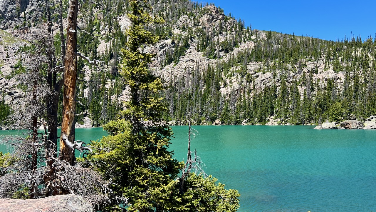 A Scenic Afternoon: Hiking the Nymph, Dream, Emerald, and Haiyaha Lakes